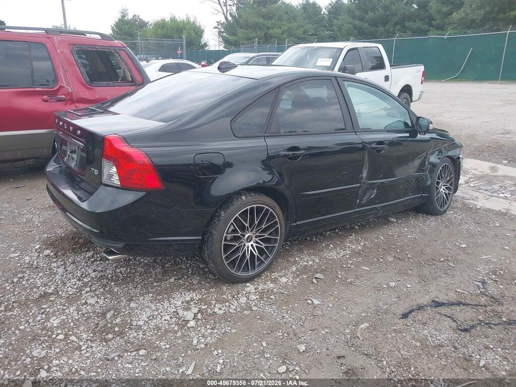 YV1672MS4B2536352 2011 VOLVO S40 photo no. 4