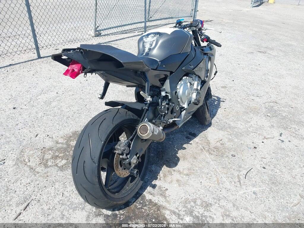 JYARN42E7GA000277 2016 YAMAHA YZFR1S photo no. 4