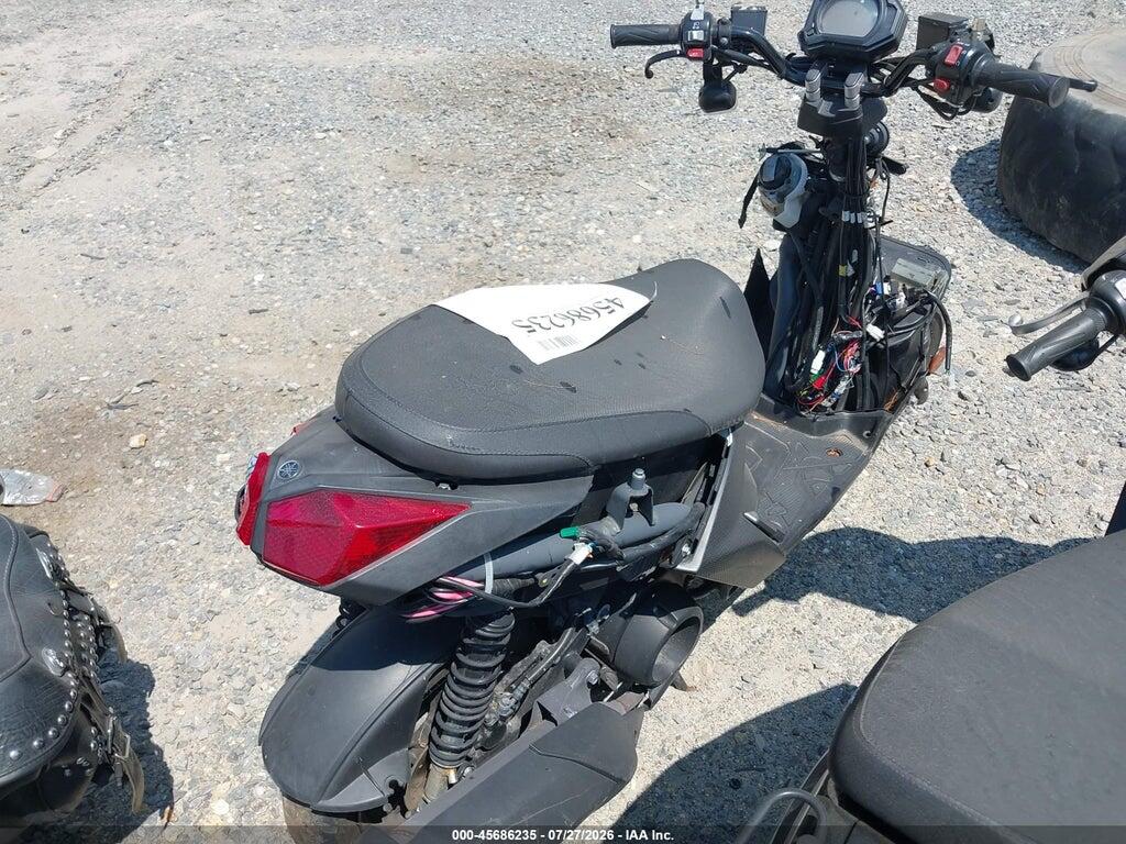 RKRSEB1Y4GA001126 2016 YAMAHA YW125 photo no. 4