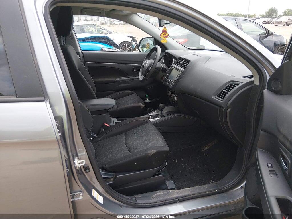 JA4ARUAU2RU000701 2024 MITSUBISHI OUTLANDER SPORT photo no. 5