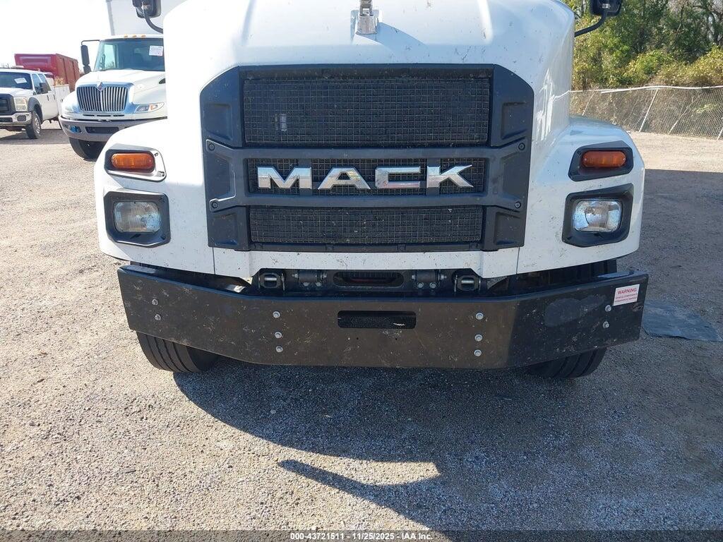 1M2MDBAA2RS011104 2024 MACK MD photo no. 11