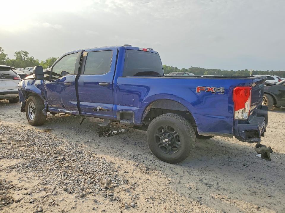 2026 FORD F250 SUPER DUTY — Фото 2 из 12