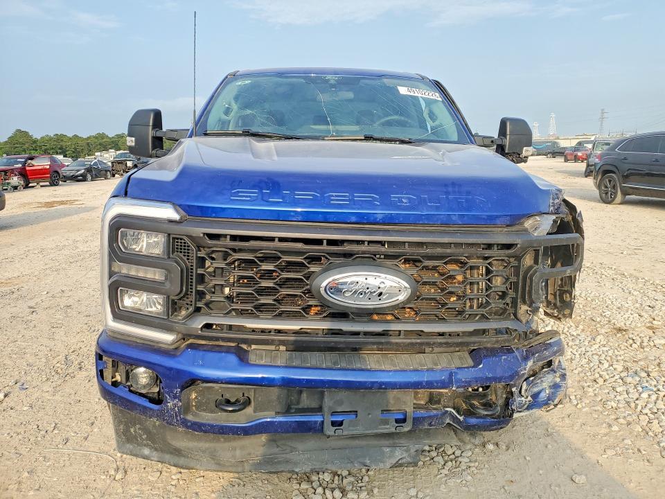 2026 FORD F250 SUPER DUTY — Фото 5 из 12