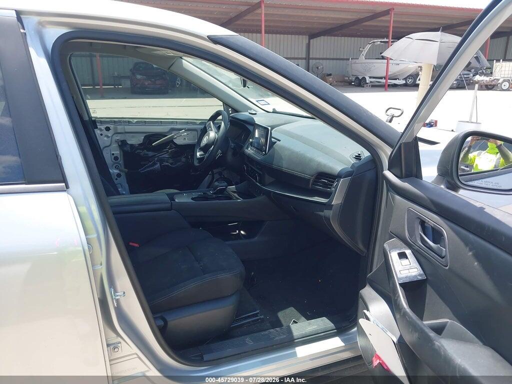 5N1BT3AA0RC676156 2024 NISSAN ROGUE photo no. 5