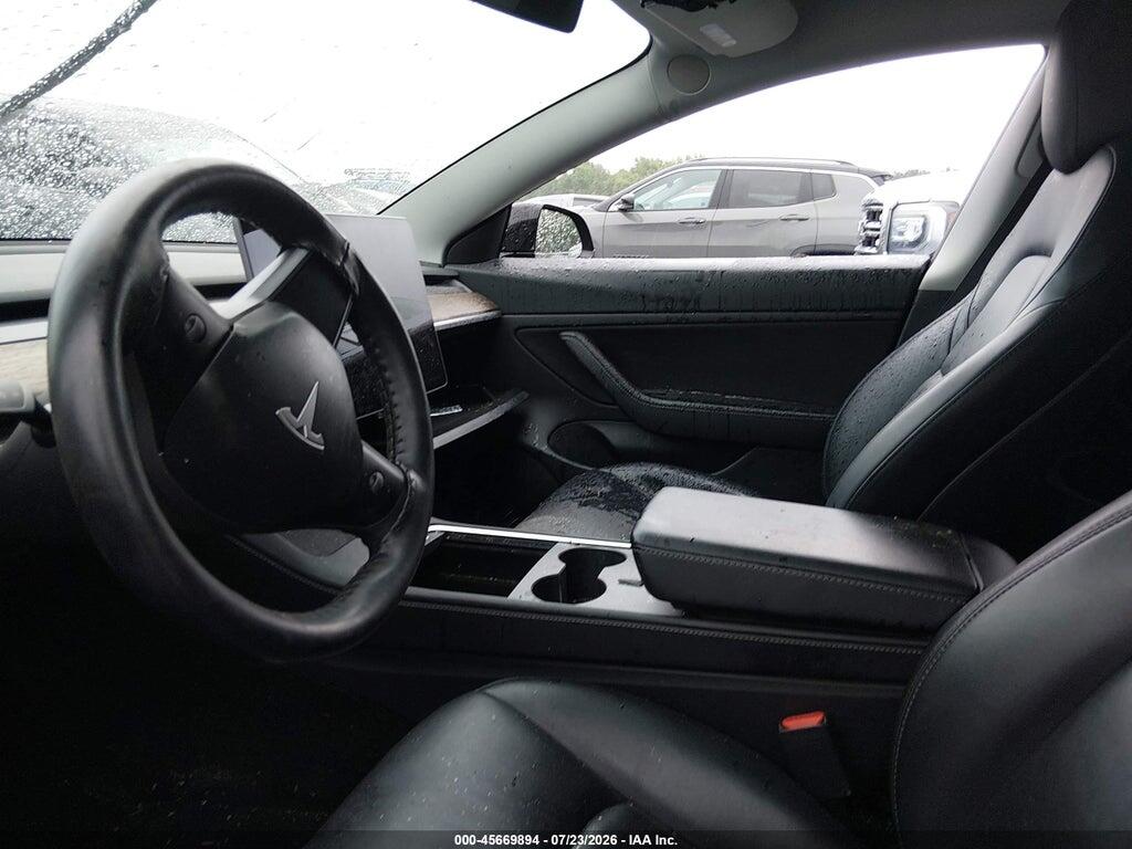 5YJ3E1EB4MF928349 2021 TESLA MODEL 3 photo no. 5