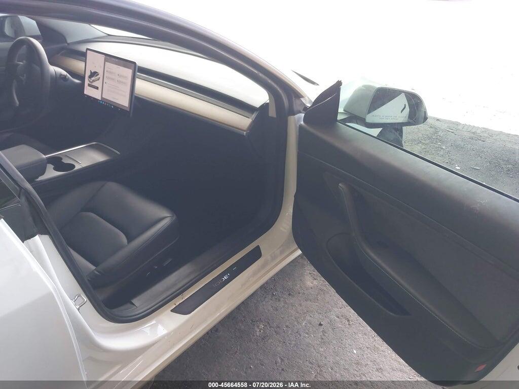 5YJ3E1EA8MF856708 2021 TESLA MODEL 3 photo no. 5