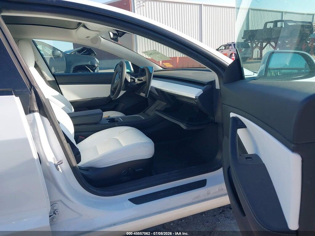 5YJ3E1EA2MF917325 2021 TESLA MODEL 3 photo no. 5