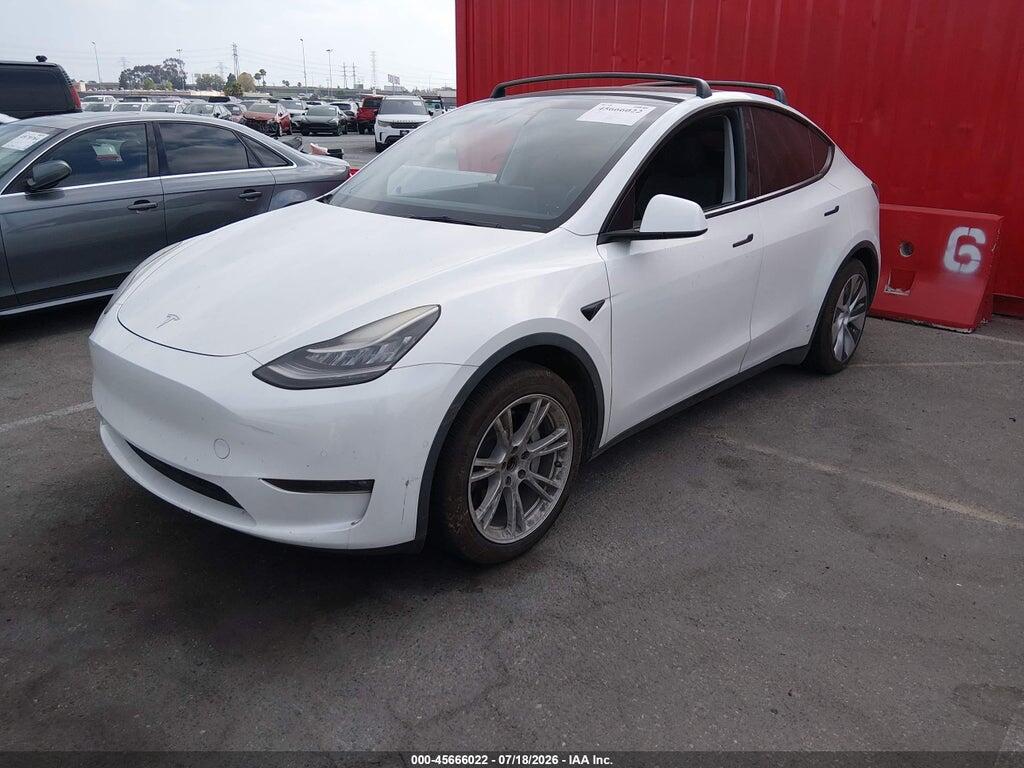 5YJYGAEE4MF234304 2021 TESLA MODEL Y photo no. 2