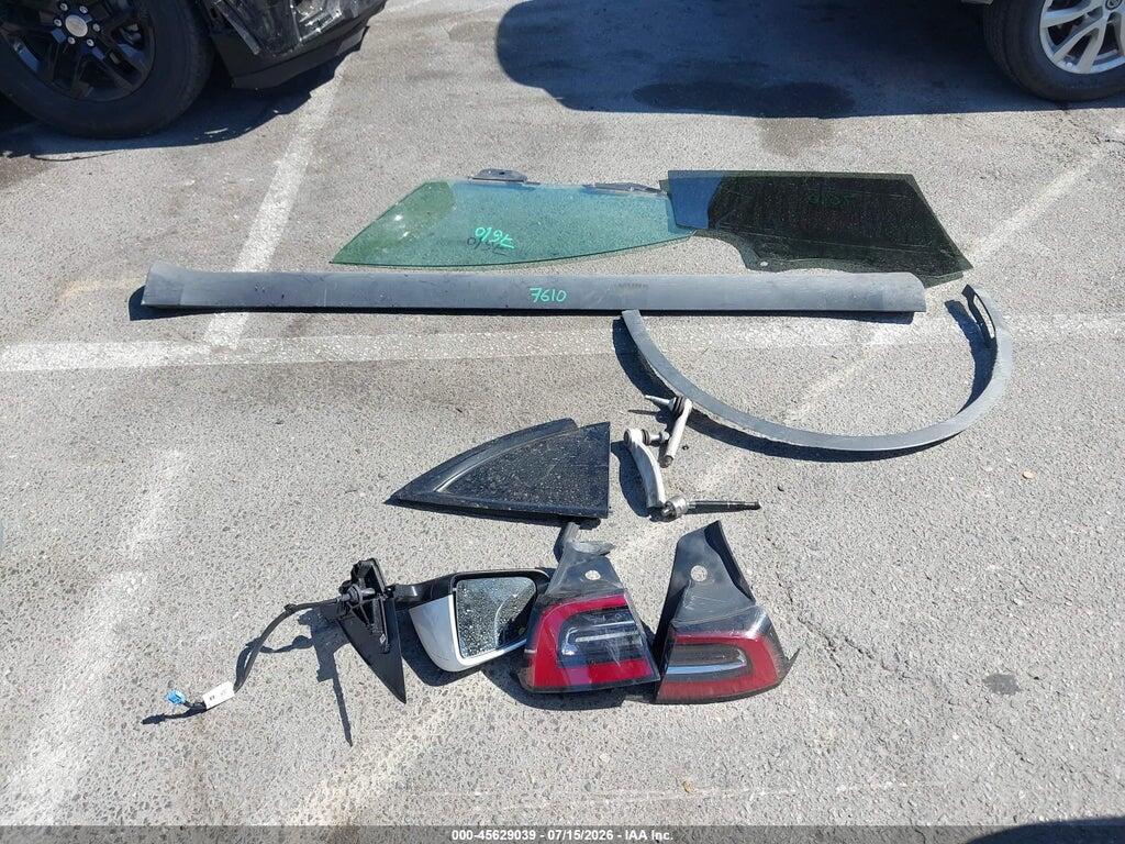 5YJYGAEE7MF150560 2021 TESLA MODEL Y photo no. 12