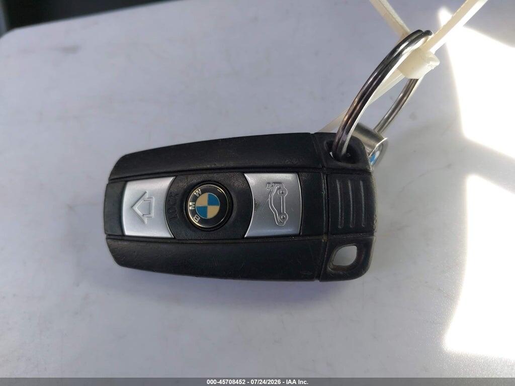 WBAVB33596PS11333 2006 BMW 330I photo no. 11