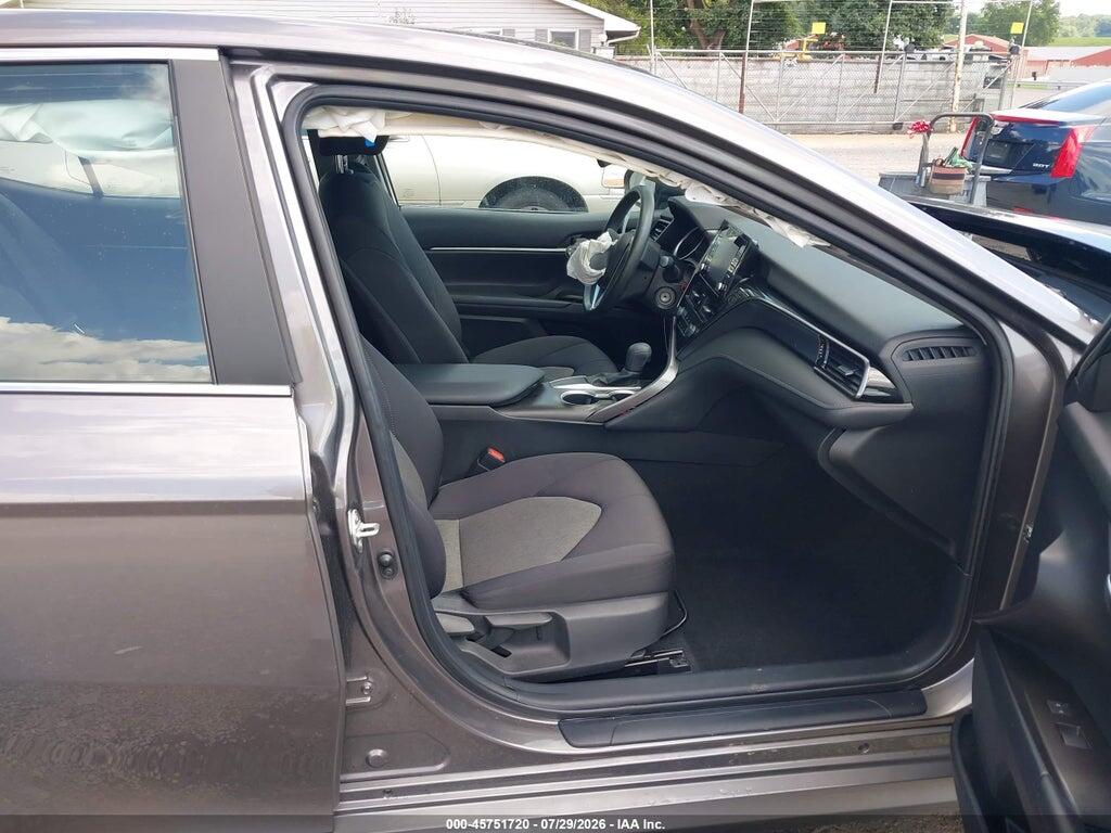 4T1T11AK2MU447584 2021 TOYOTA CAMRY photo no. 5