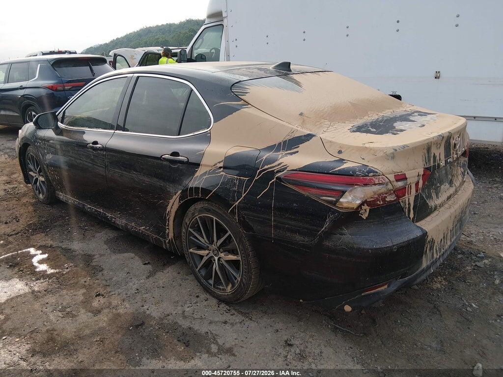 4T1F11BK2MU045091 2021 TOYOTA CAMRY photo no. 3