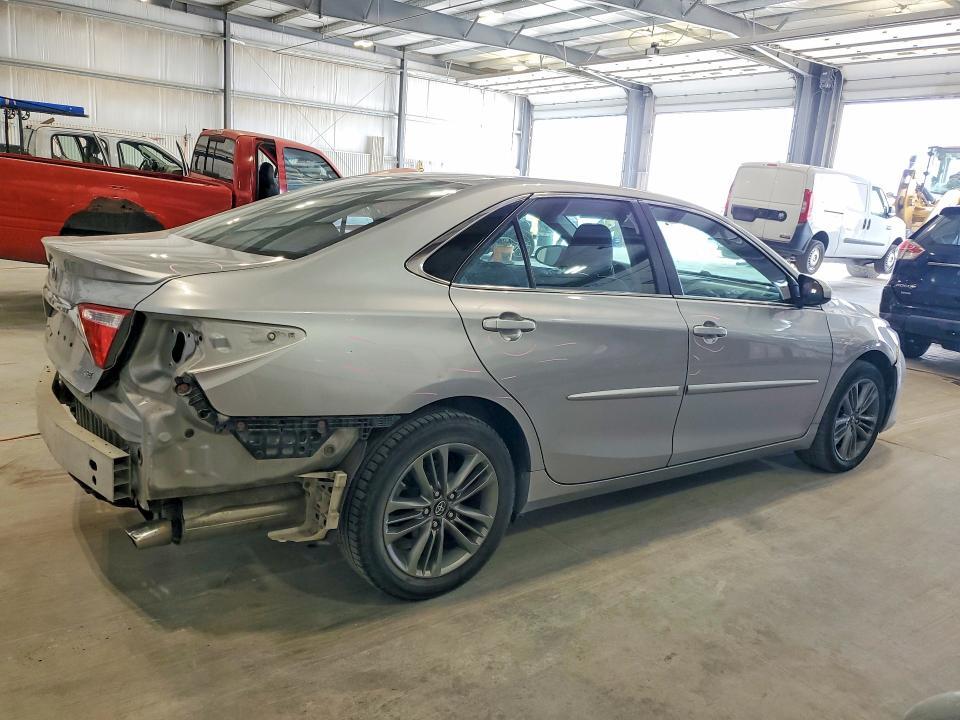 2017 TOYOTA CAMRY HYB LE/SE/XLE — Фото 3 из 13