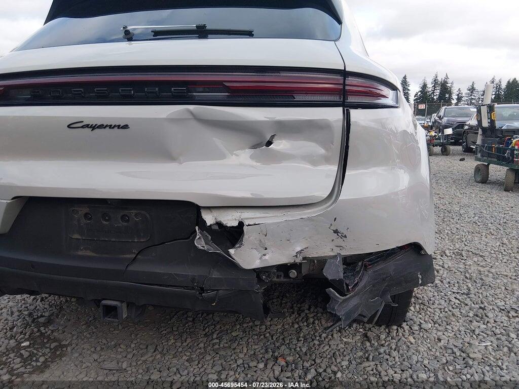 WP1AA2AY2RDA01320 2024 PORSCHE CAYENNE photo no. 6