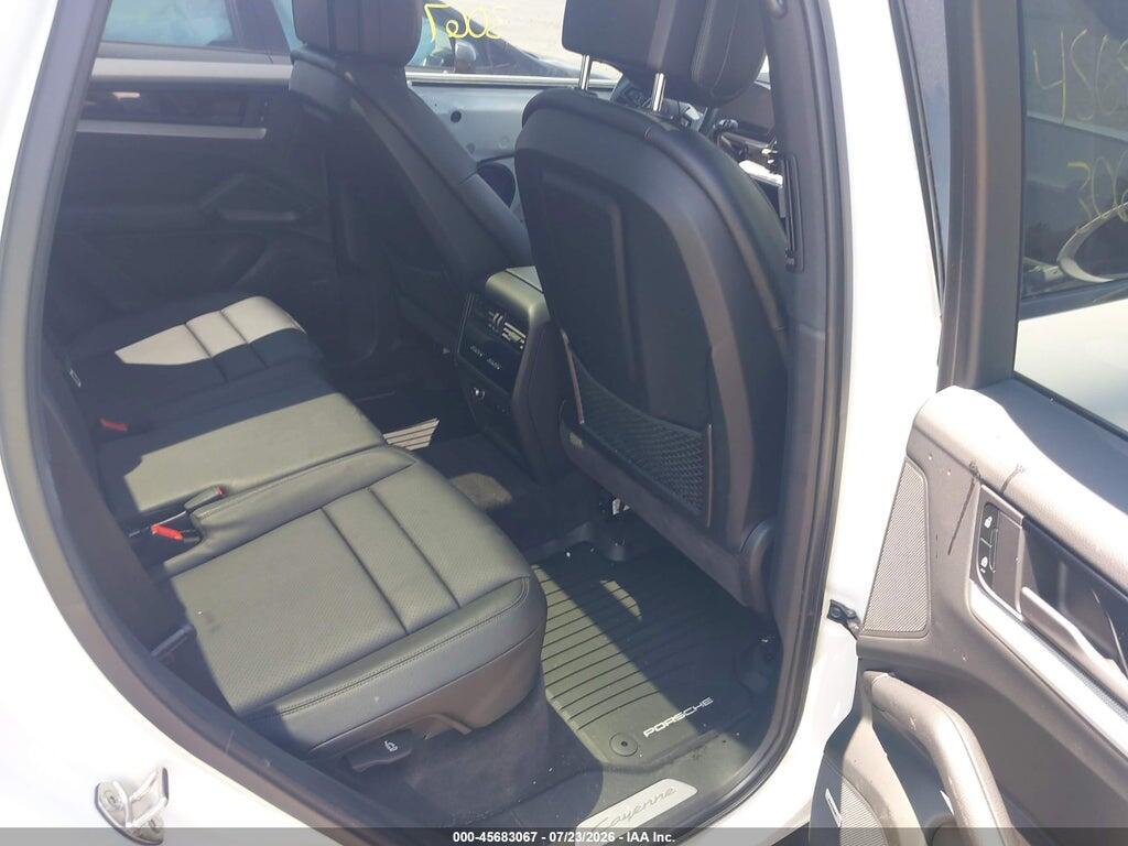 WP1AA2AY8RDA07767 2024 PORSCHE CAYENNE photo no. 8