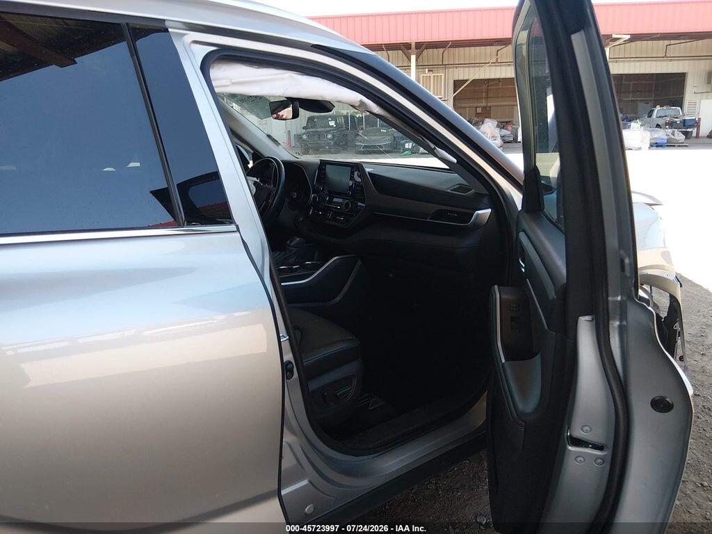 5TDGZRAH5MS537740 2021 TOYOTA HIGHLANDER photo no. 5