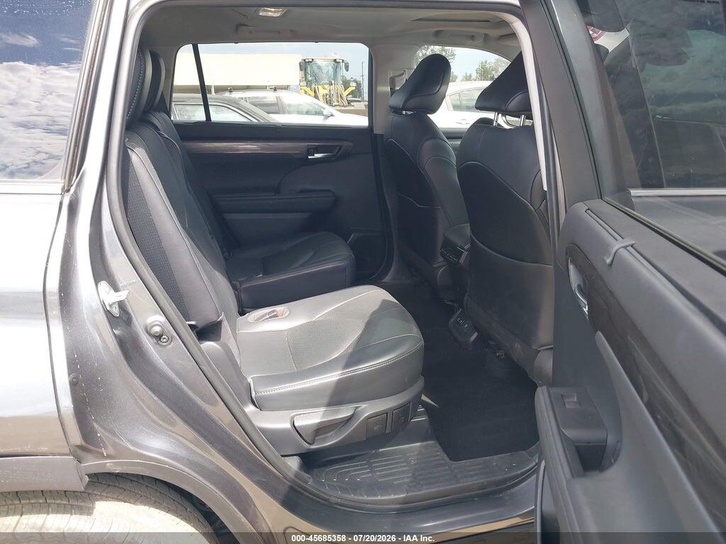 5TDYZRAH3MS536266 2021 TOYOTA HIGHLANDER photo no. 8