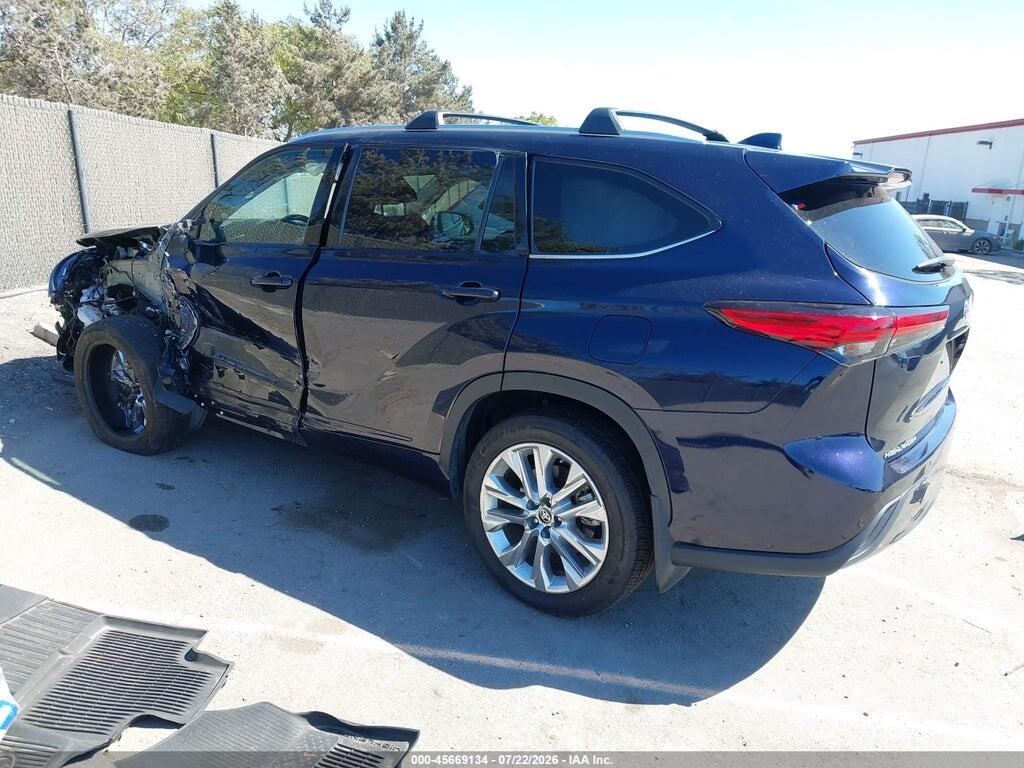 5TDYZRAH5MS080366 2021 TOYOTA HIGHLANDER photo no. 3