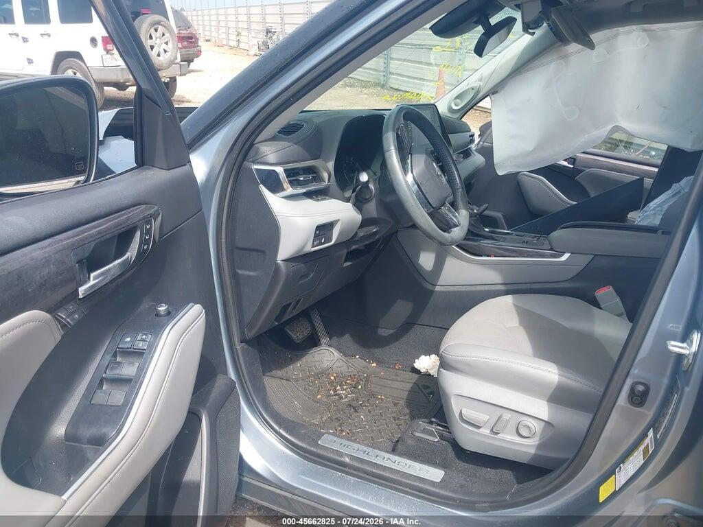 5TDYZRAH2MS068322 2021 TOYOTA HIGHLANDER photo no. 5