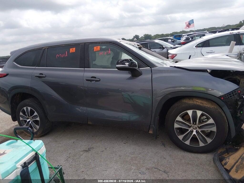 5TDGZRAH9MS080883 2021 TOYOTA HIGHLANDER photo no. 10