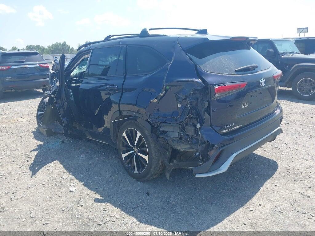 5TDLZRAH6MS083044 2021 TOYOTA HIGHLANDER photo no. 3