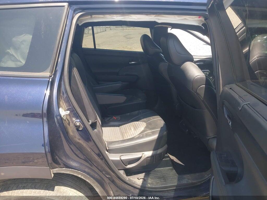 5TDLZRAH6MS083044 2021 TOYOTA HIGHLANDER photo no. 8