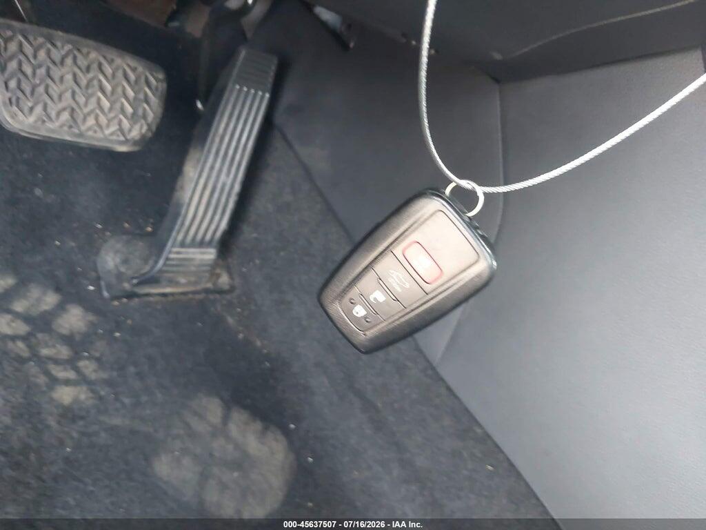 2T3P1RFV2MW217988 2021 TOYOTA RAV4 photo no. 11