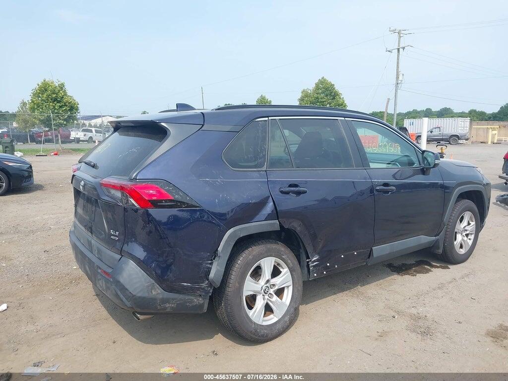 2T3P1RFV2MW217988 2021 TOYOTA RAV4 photo no. 4