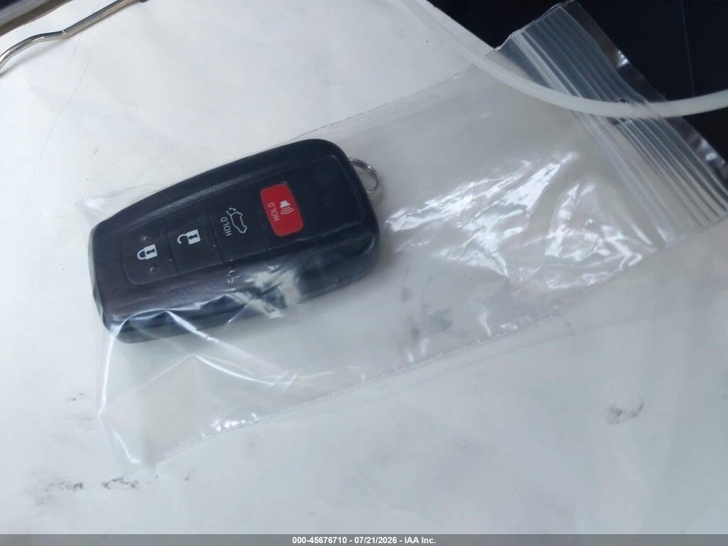 2T3W1RFVXMC147105 2021 TOYOTA RAV4 photo no. 11