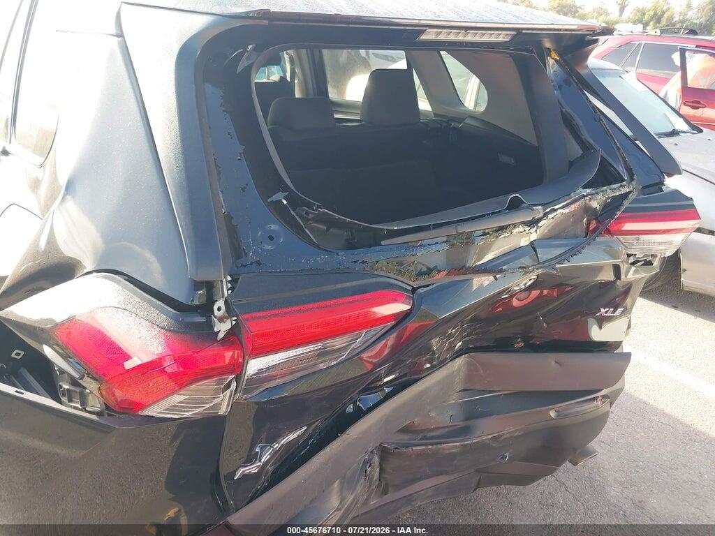 2T3W1RFVXMC147105 2021 TOYOTA RAV4 photo no. 12