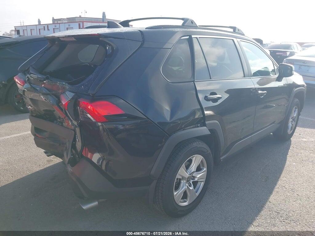 2T3W1RFVXMC147105 2021 TOYOTA RAV4 photo no. 4