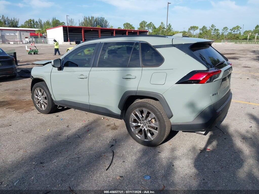 2T3C1RFVXMC087135 2021 TOYOTA RAV4 photo no. 3