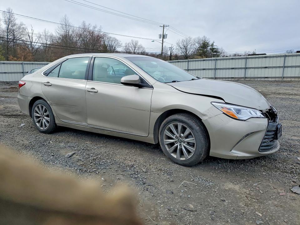 2017 TOYOTA CAMRY XLE V6 — Фото 4 из 12