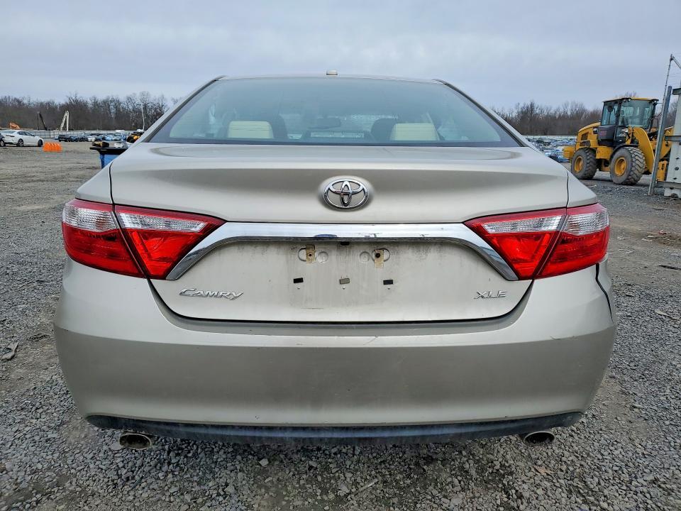 2017 TOYOTA CAMRY XLE V6 — Фото 6 из 12