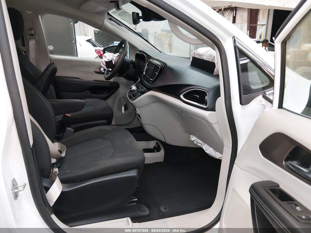 2C4RC1CG1PR596071 2023 CHRYSLER VOYAGER photo no. 5