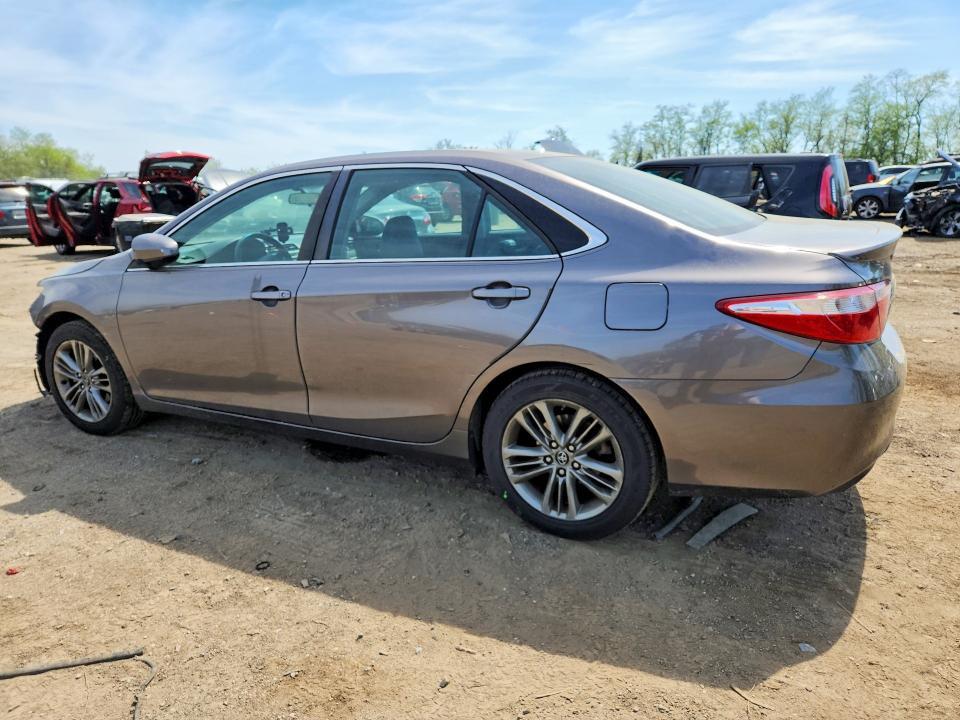 2017 TOYOTA CAMRY SE — Фото 2 из 13