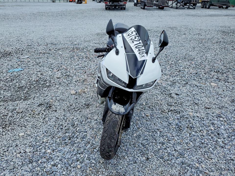 JH2PC4008EK700042 2014 HONDA CBR600 photo no. 2