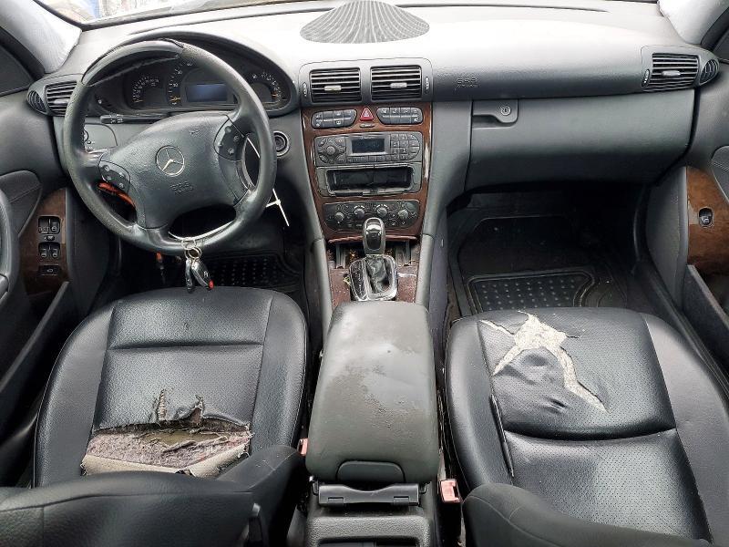 2004 MERCEDES BENZ C 240 — Фото 8 из 12