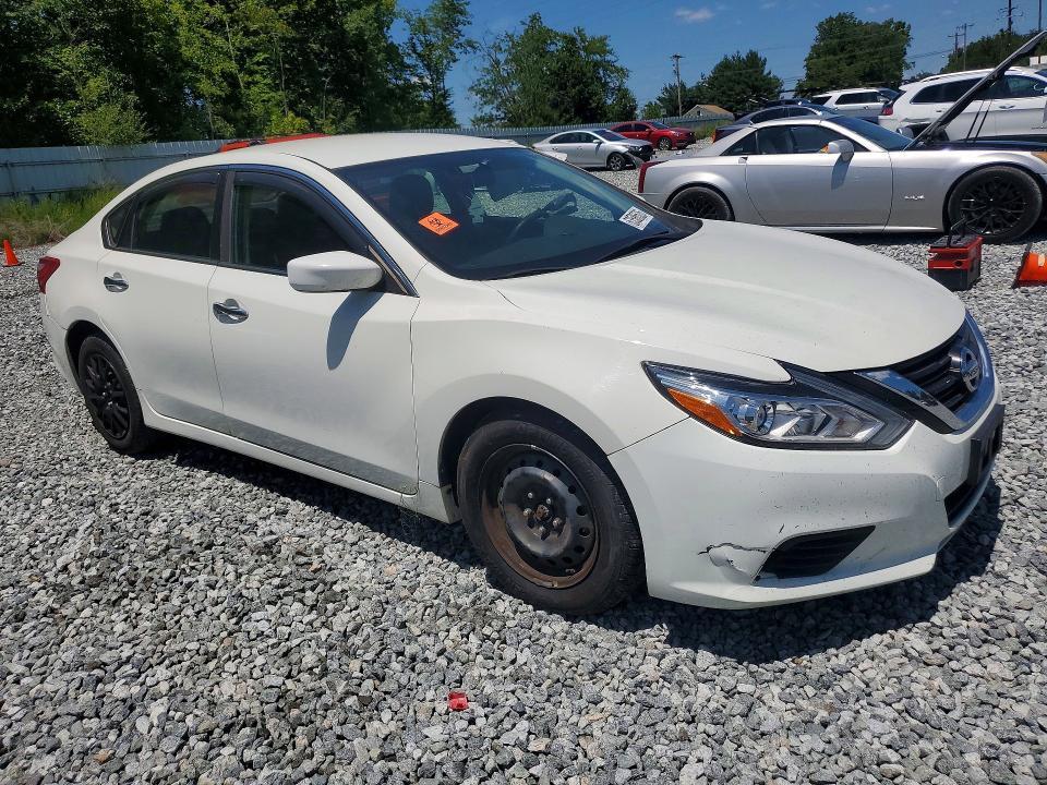 1N4AL3AP7GC267997 2016 NISSAN ALTIMA photo no. 4