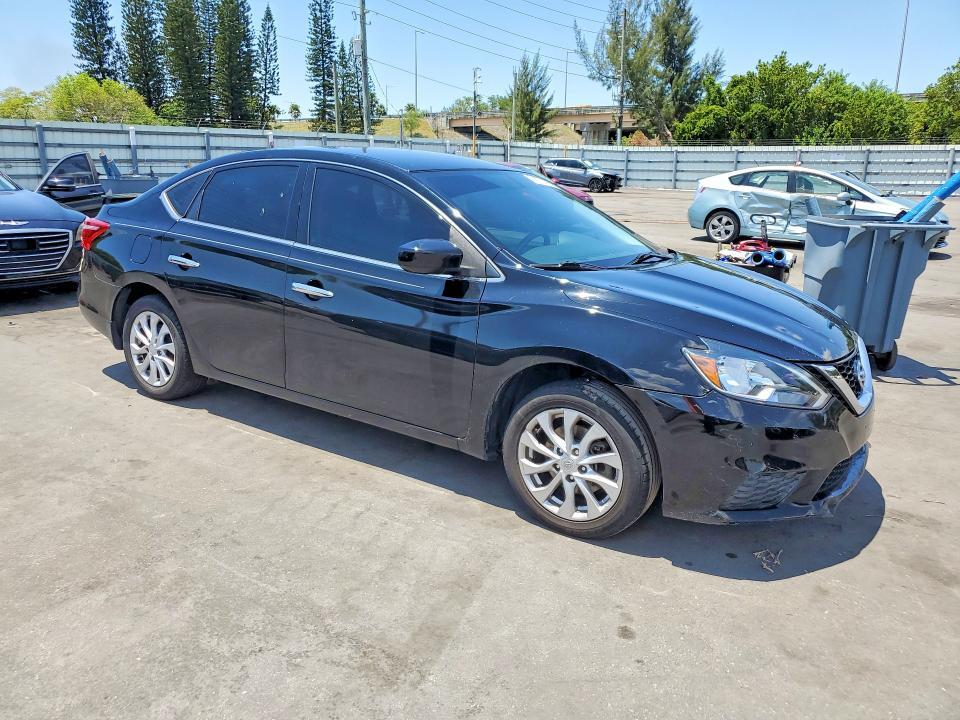 2019 NISSAN SENTRA — Фото 4 из 12