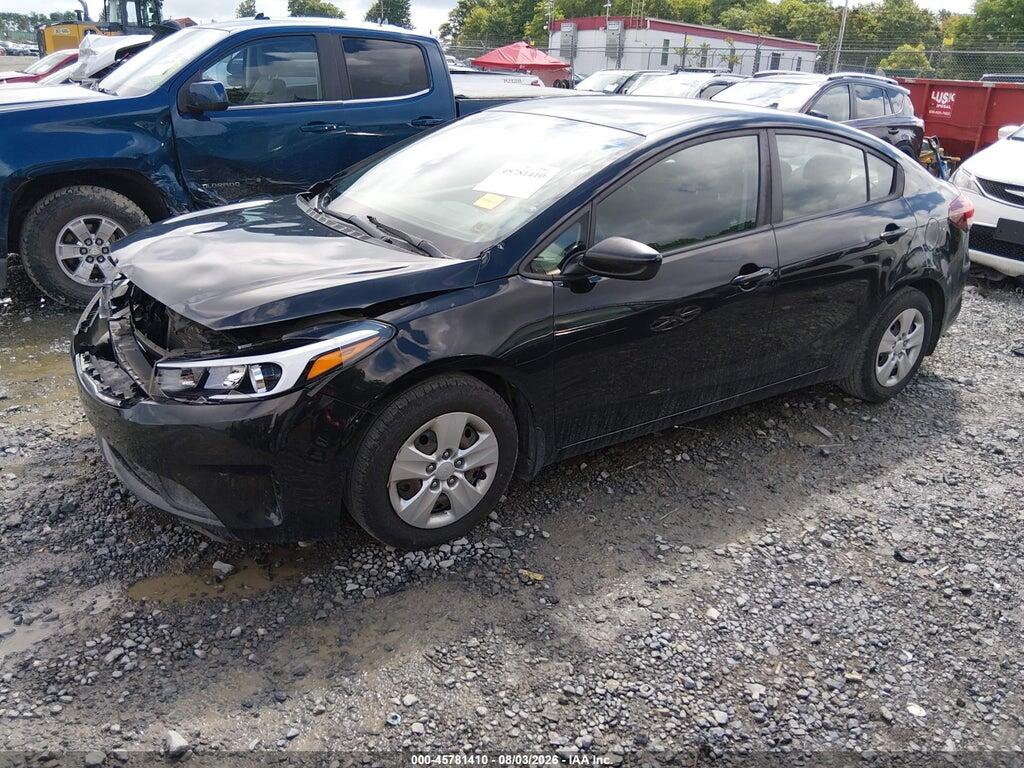 3KPFK4A71HE096120 2017 KIA FORTE photo no. 2