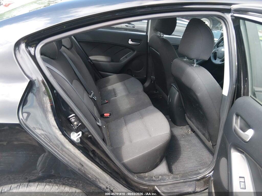 3KPFK4A71HE096120 2017 KIA FORTE photo no. 8