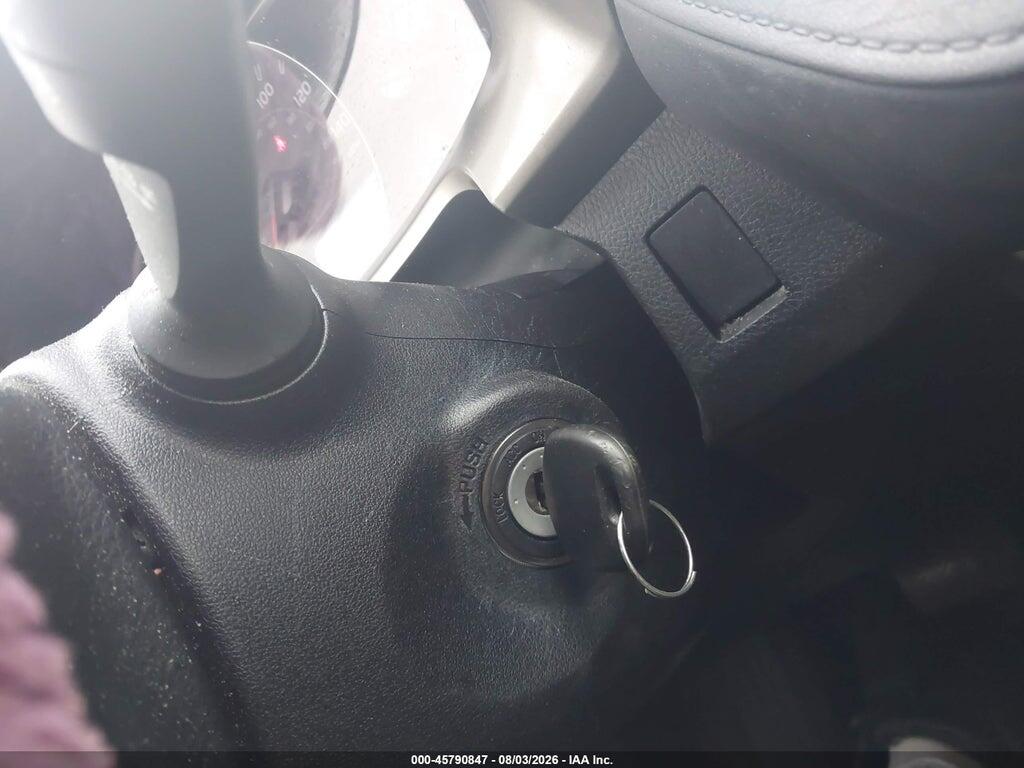 JTMBFREV8FD155798 2015 TOYOTA RAV4 photo no. 11