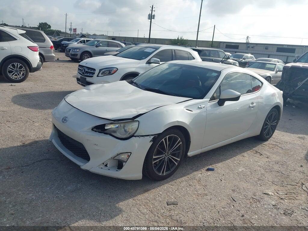 JF1ZNAA17D2723544 2013 SCION FR-S photo no. 2