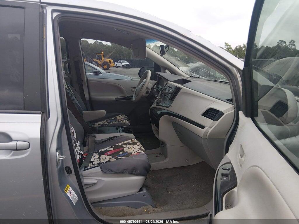 5TDKK3DC2ES416385 2014 TOYOTA SIENNA photo no. 5