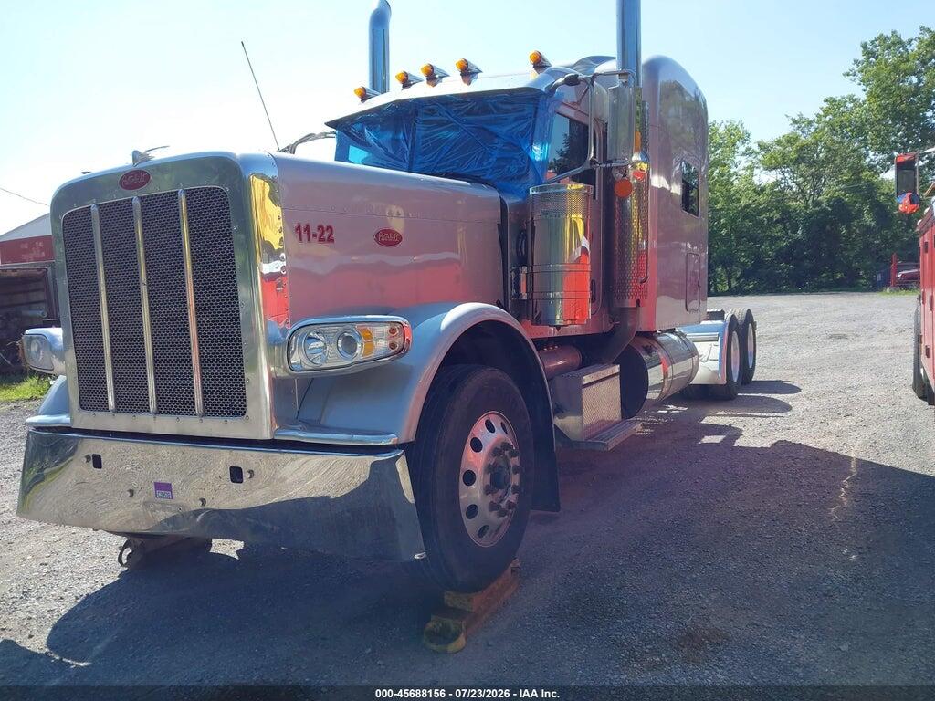 1XPXD49X3ND807332 2022 PETERBILT 389 photo no. 2