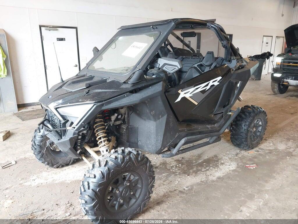 3NSMAD923NF355679 2022 POLARIS RZR photo no. 2