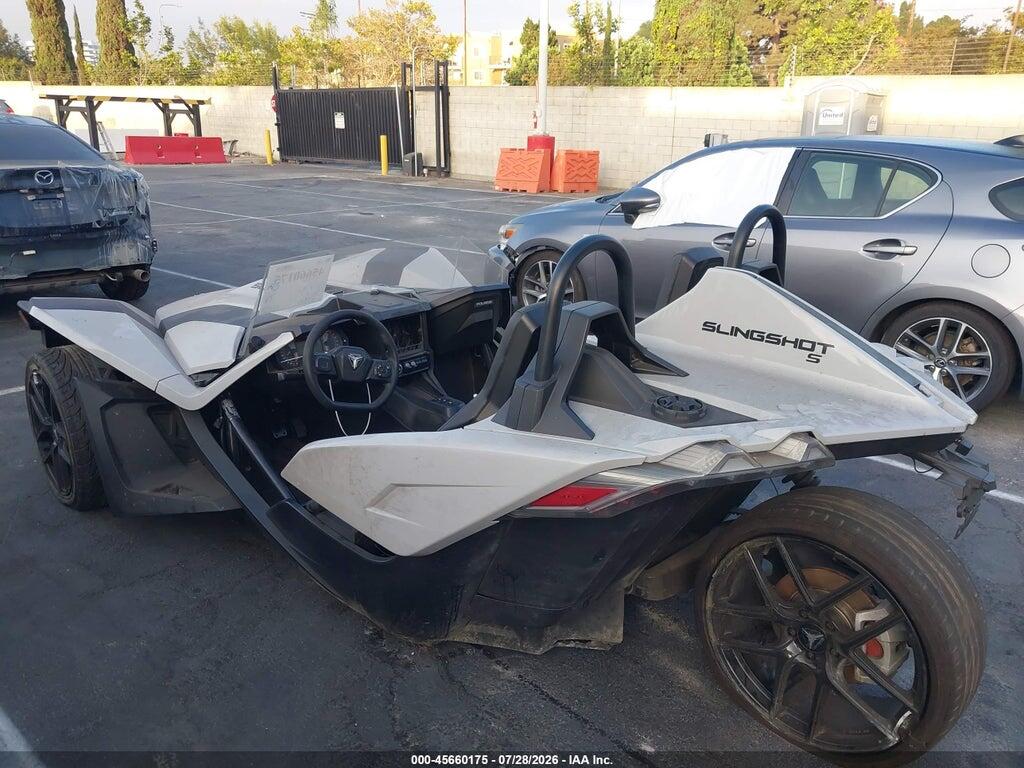 57XAATHD5N8149188 2022 POLARIS SLINGSHOT photo no. 3