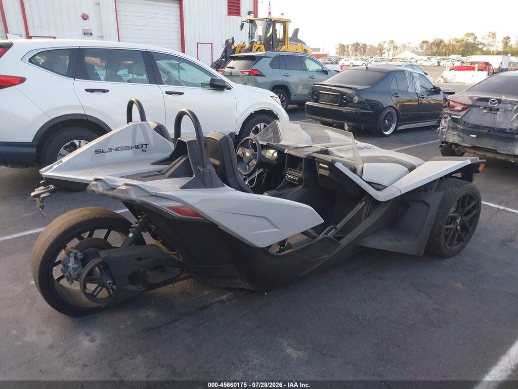 57XAATHD5N8149188 2022 POLARIS SLINGSHOT photo no. 4