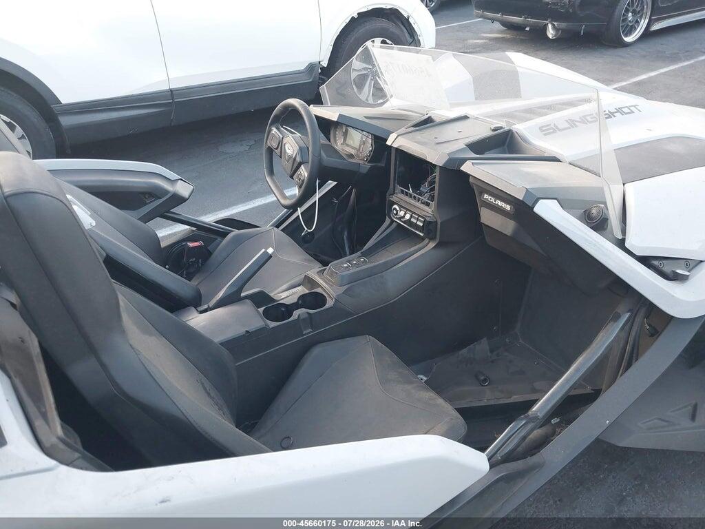 57XAATHD5N8149188 2022 POLARIS SLINGSHOT photo no. 5